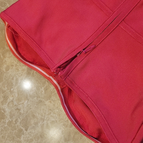 By The Way fun, flirty & feminine mimi bandage dress w wavy bottom hem, XS - Picture 13 of 16